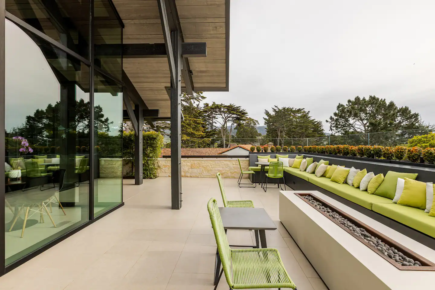 Patio lounge